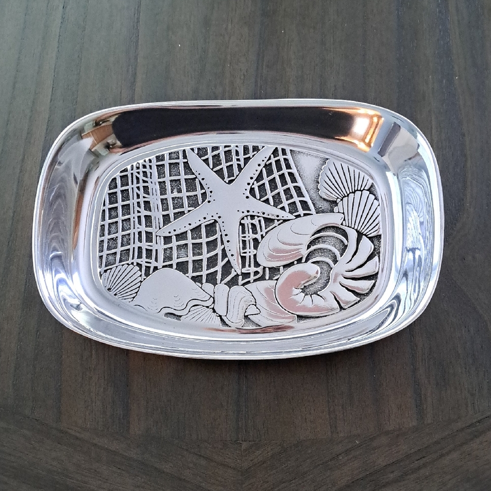 Wilton Armetale Silver Coastal Bread Tray